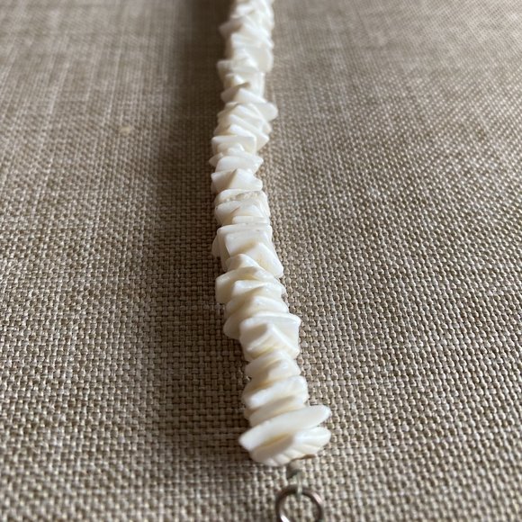 Puka Chip Shells Necklace - Picture 1 of 3